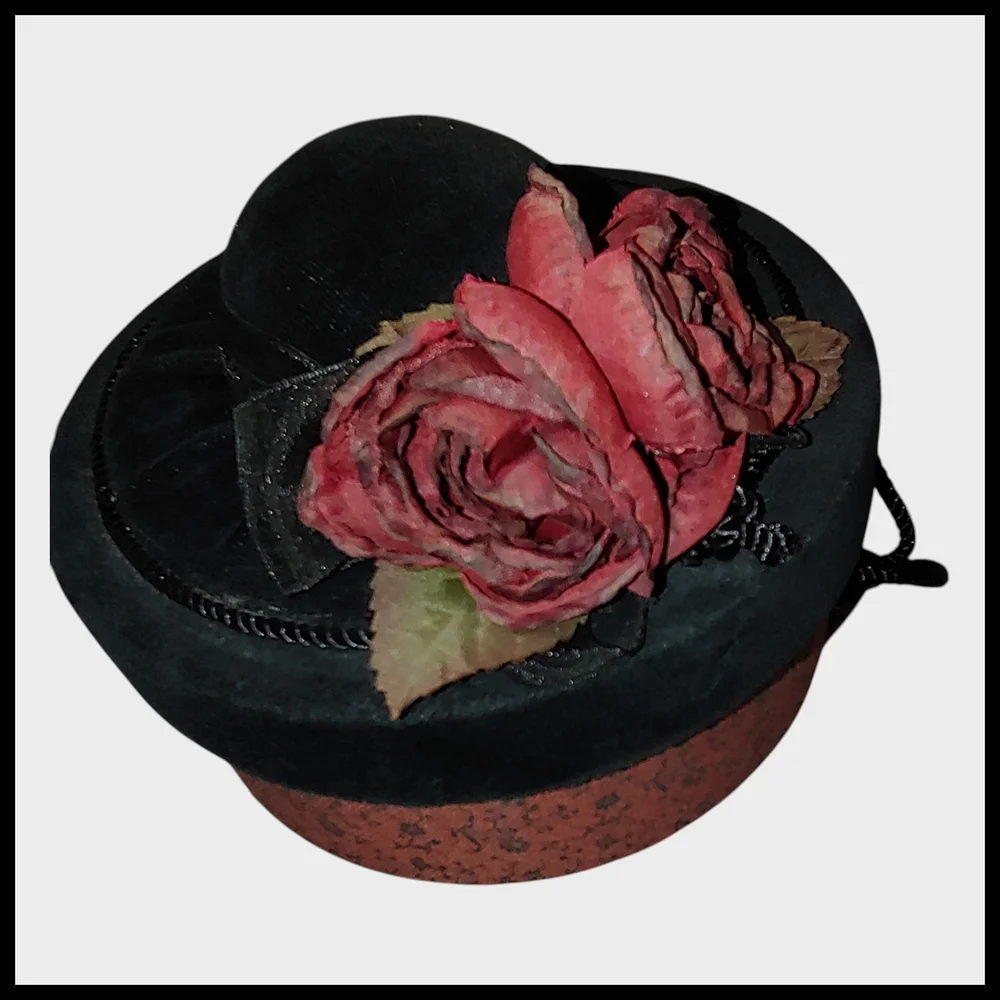 Decorative Small Velvet Hat Bot